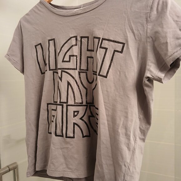 CHRLDR Light My Fire Tee 🔥 - Picture 2 of 11